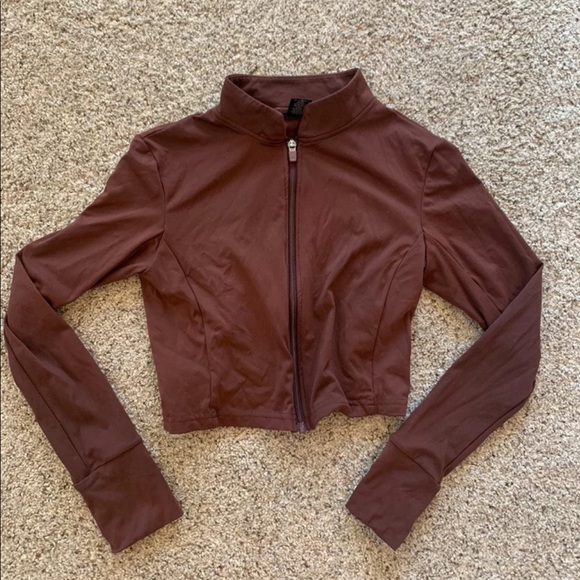 Balance athletica elevate crop zip - Picture 1 of 2